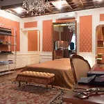 The Tailor\'S Suite