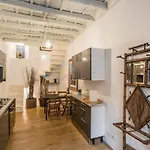 Cozy Entire Apt Close To Piazza Trilussa