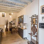Cozy Entire Apt Close To Piazza Trilussa