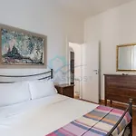 Refined Cozy Nest In Vatican