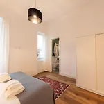 The Best Rent - Colorful One-Bedroom Apartment In San Giovanni District