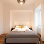 The Best Rent - Colorful One-Bedroom Apartment In San Giovanni District