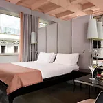 Leon\'S Place
