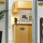Rhome Guest House