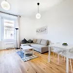 Virgilio Apartment