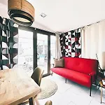 Lovely Mid-Century Apartment With Stunning Terrace