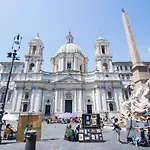 Sunny Apartment Navona Square