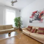 Vatican Ideal Apt For Family/Couple, A/C, Jacuzzi