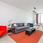 Trastevere Modern Terraced Apt