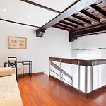 Chiavari 38 Enchanting Flat Up To 4 Guests Campo De\' Fiori