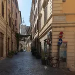 50 Steps To Navona Apartment