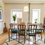 La Dolce Vita - Stylish Flat In Trastevere 100 Sqm