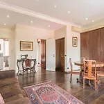 The Best Rent - Elegant Two-Bedroom Apartment In Via Aurelia