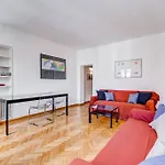 Luminous Apartment Few Steps From Piazza Navona