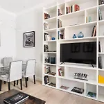 Idyllia - Elegant Central Flat