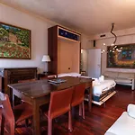 Julia Navona Apartment