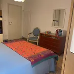 Stanza De Casa
