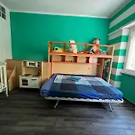 Nathan House, Due Camere