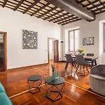 Campo De Fiori Large And Beautiful Apartment