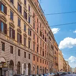 Oscar Apt Near Landmarks And Colosseum