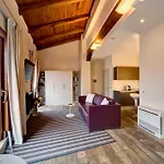 Navona Palace Luxury Inn