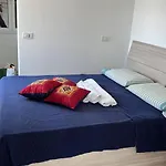 Appartamento Con Ampio Terrazzo