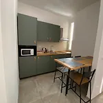 Laura Apartment