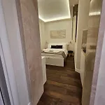 The One Frattina Apartment