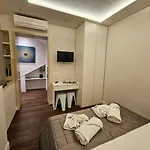The One Frattina Apartment
