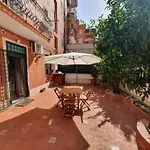 Bucaneve House Roma