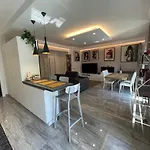 Eur Baldovinetti Luxury Suite Vicino Ifad, Huawei, Eni, Zte, Unilever, Siemens, Open Fiber