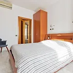 Carla\'S House