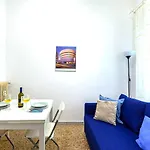 Hostly - Sant\'Orsola Suite Apartment