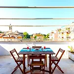 Hostly - Family Home Stresa