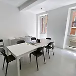 Frezza Business Office & Lounge