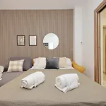 Modern Large Apartment In Rome