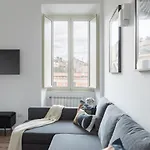 Iflat Magnificent Central Apartment