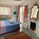Apartment In Roma With Terrace