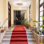 New! Giulio Cesare Apartment
