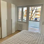 Pm 34 Viale Imperatore Guest House - 50 Mt From Metro San Paolo