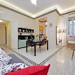 Casa Giuliana -3Br 2Bath Flat, 116 M2 On One Level, 2Nd Floor With Lift, High Comfort, Quite, Chic, Condo Doorman, 600 Meters From Vatican Museums And Ottaviano Metro, Plenty Of District Facilities, Welcome Drinks & Local Guide, 24 Hour 4 Language Su