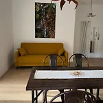 Acquedotti Apartment With Garden