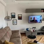 Holiday Home: Coli\'N Cozy Apartment