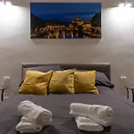 A Due Passi Dal Colosseo