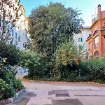 Ych-Brand New Vatican Flat With Terrace