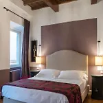 Residenza Clodio Spanish Steps