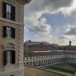 Triple Big Room Amazing View, For Two O Three Person, In Center Of Rome