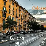 Colosseum House - Private Rooftop, Jacuzzi Hot Tub & View