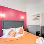 Mf Hotel