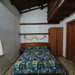 Beautiful Apartment In Roma With Shared Swimming Pool